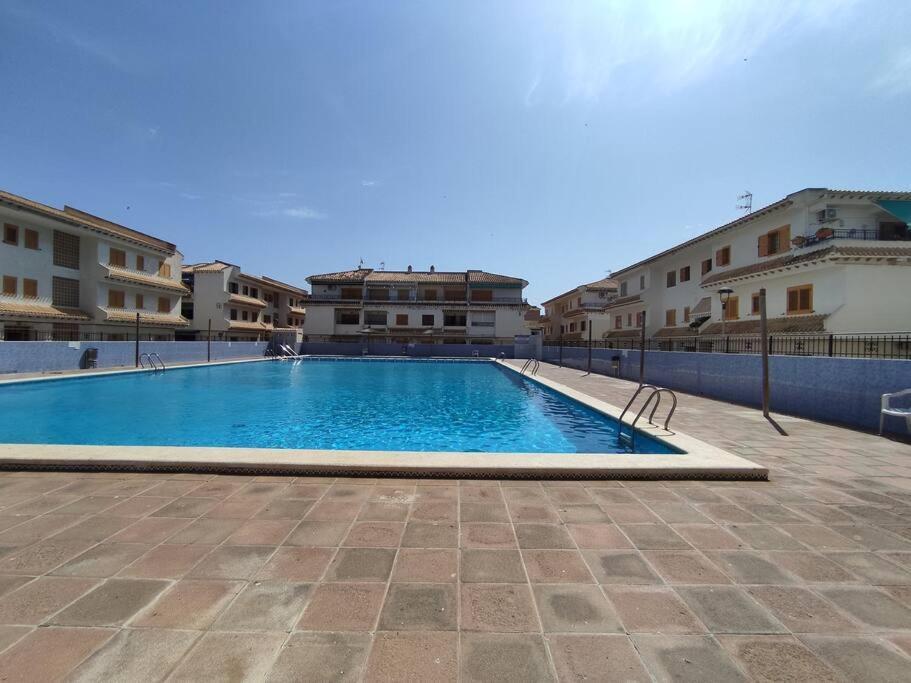 Apartamento Comodo A 300 Metros De La Playa Santa Pola Exterior foto